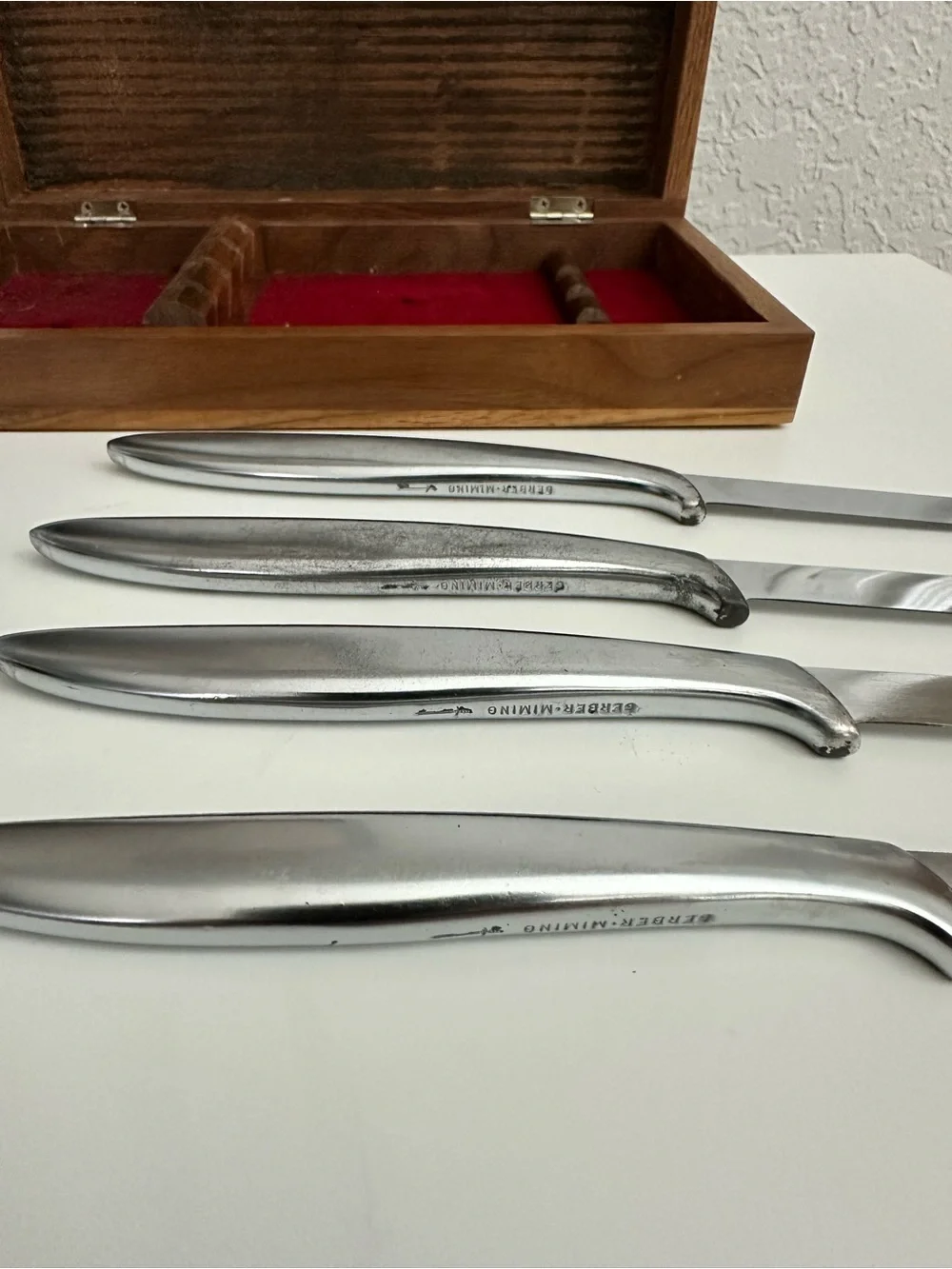 Vintage Gerber Miming Legendary Blades-Steak Knives-Set of 4-Original Walnut Box